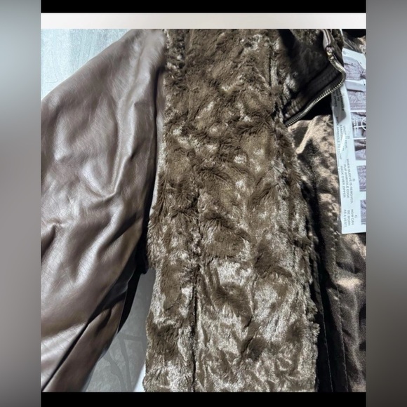 Dennis Basso new Luxe Cozy Brown fx Fur Plush Layering Jacket / Vest medium - Picture 13 of 15